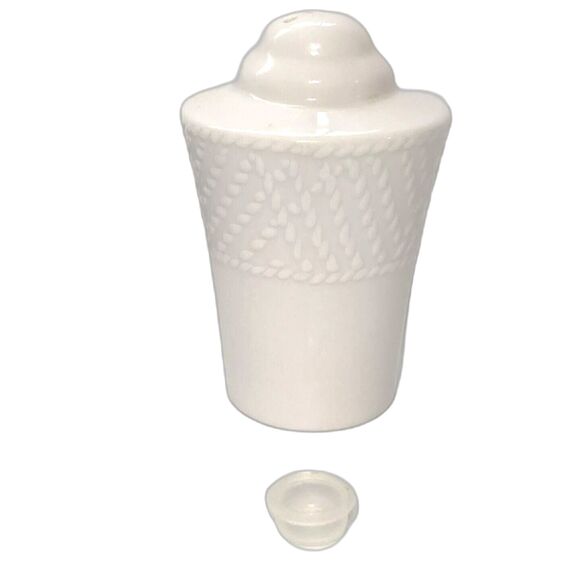 WATERFORD White Elegant Ceramic Salt and Pepper Shakers Basket Weave Design - Picture 4 of 10